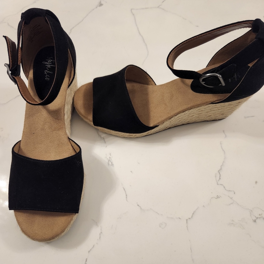 Wedge Espadrille sandals black size 7
